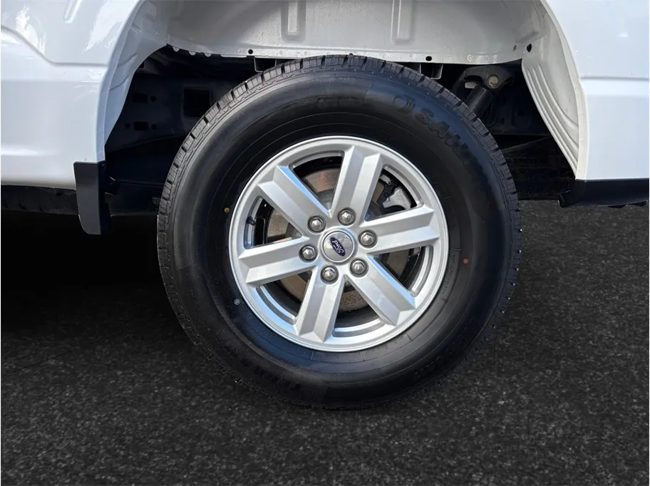 Ford F-150 photo 14