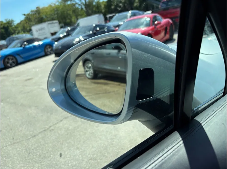 Porsche Cayenne photo 15