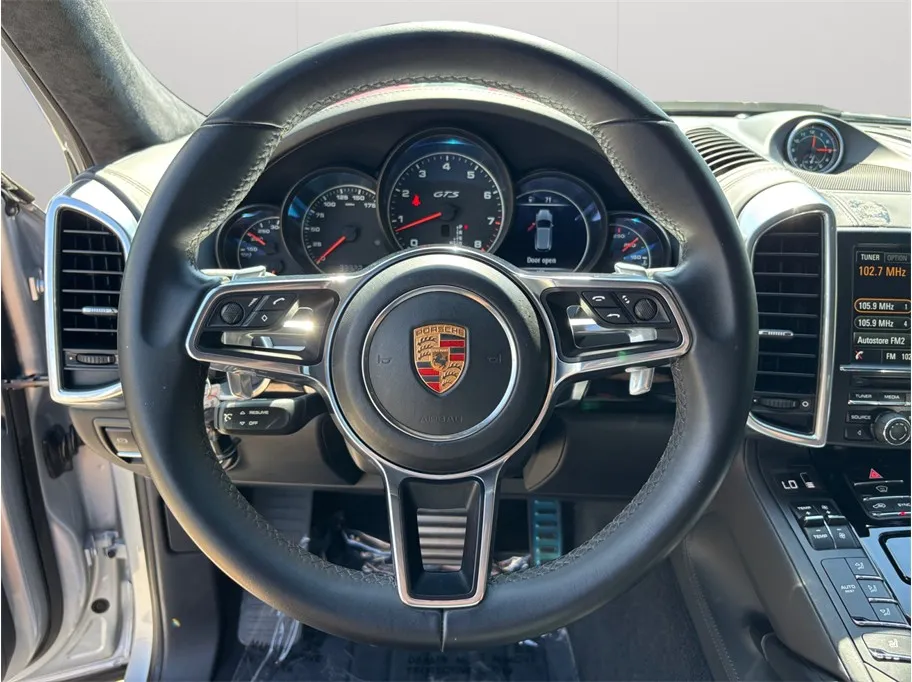 Porsche Cayenne photo 23