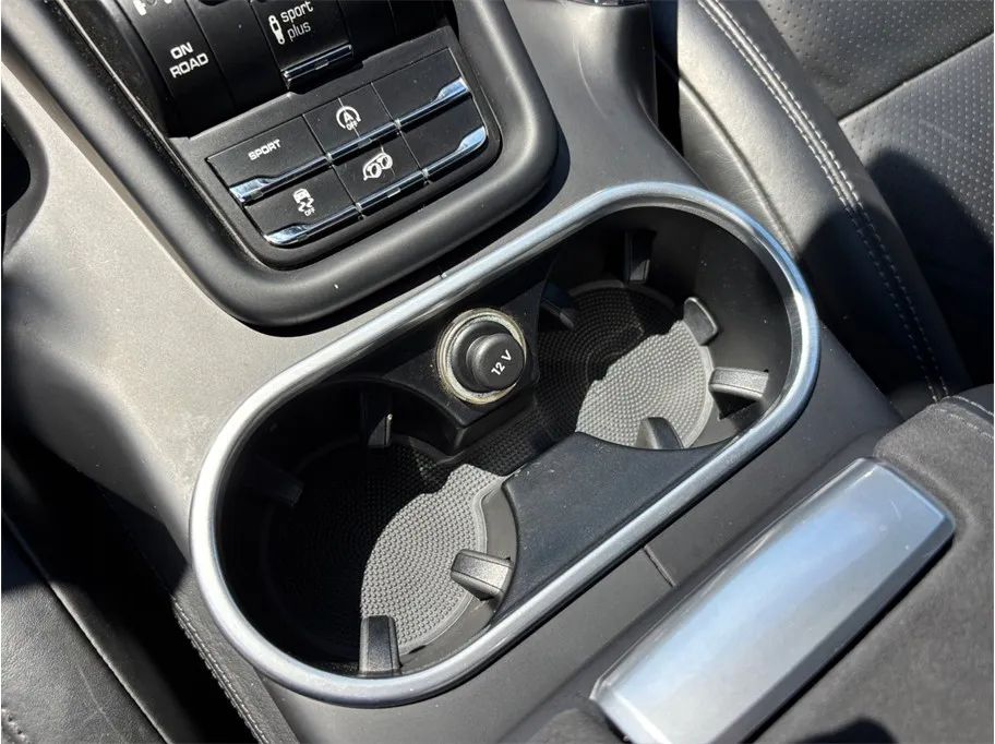 Porsche Cayenne photo 30