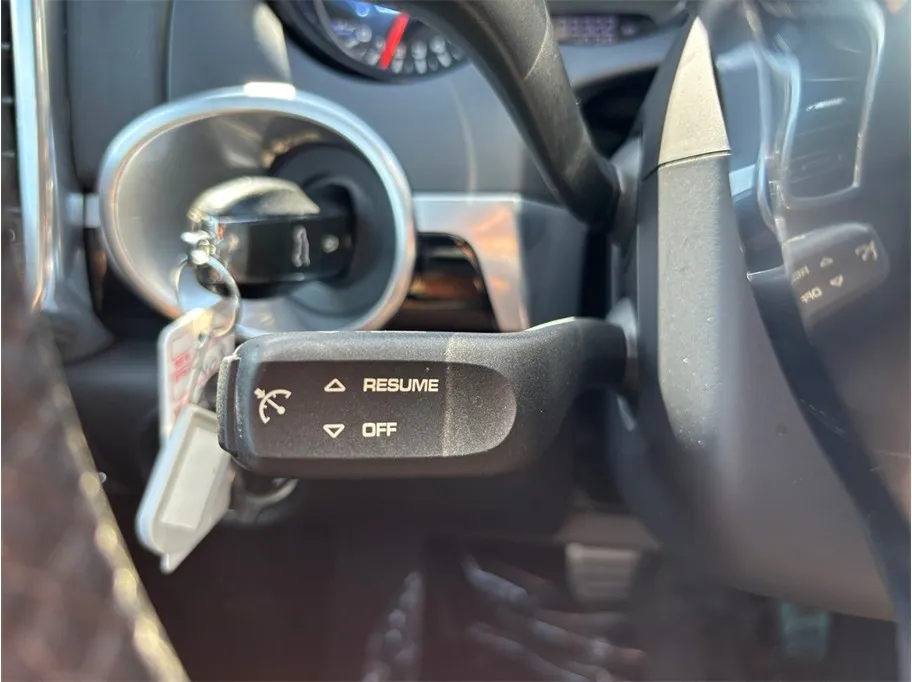 Porsche Cayenne photo 31