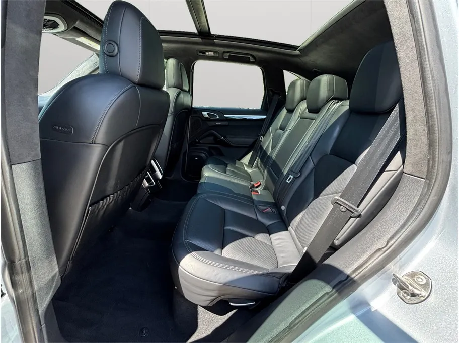 Porsche Cayenne photo 34