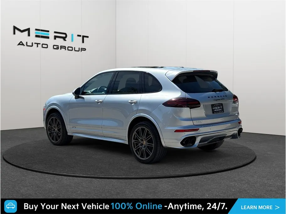 Porsche Cayenne photo 7