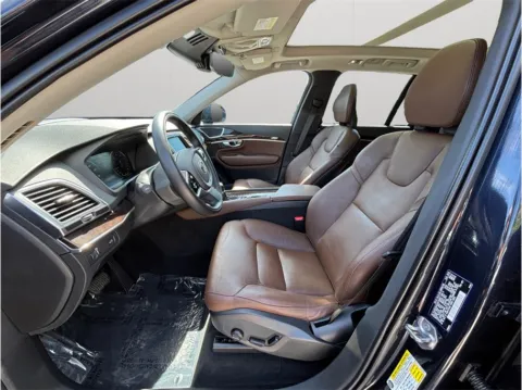 Photos of 2019 Volvo XC90 T6 Momentum Sport Utility 4D for sale in Jacksonville, FL at Merit Auto Group Atlantic