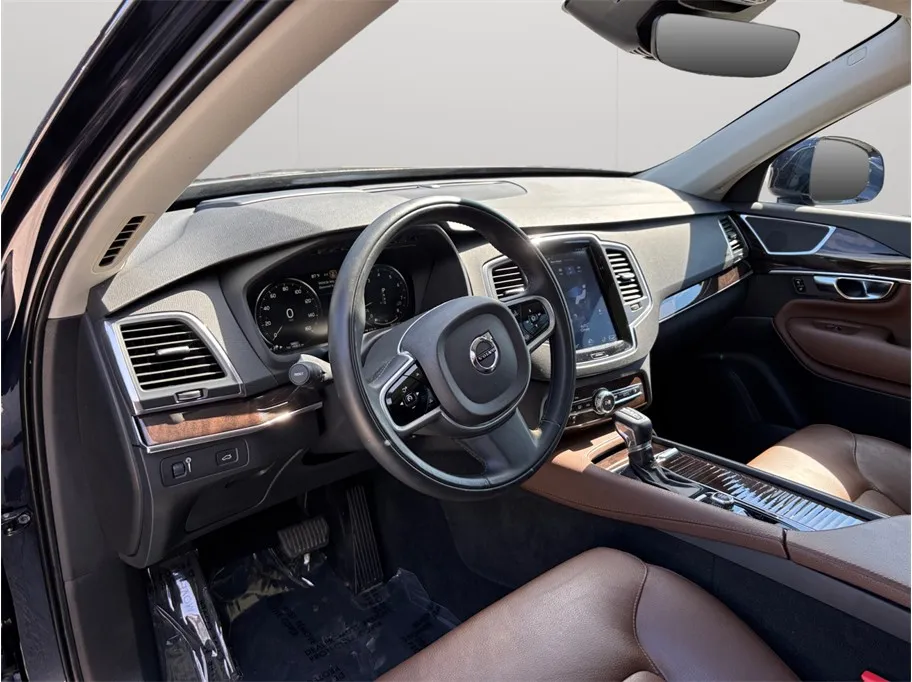 Volvo XC90 photo 6