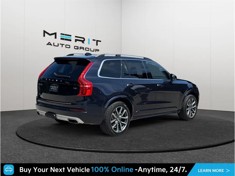 Volvo XC90 photo 9