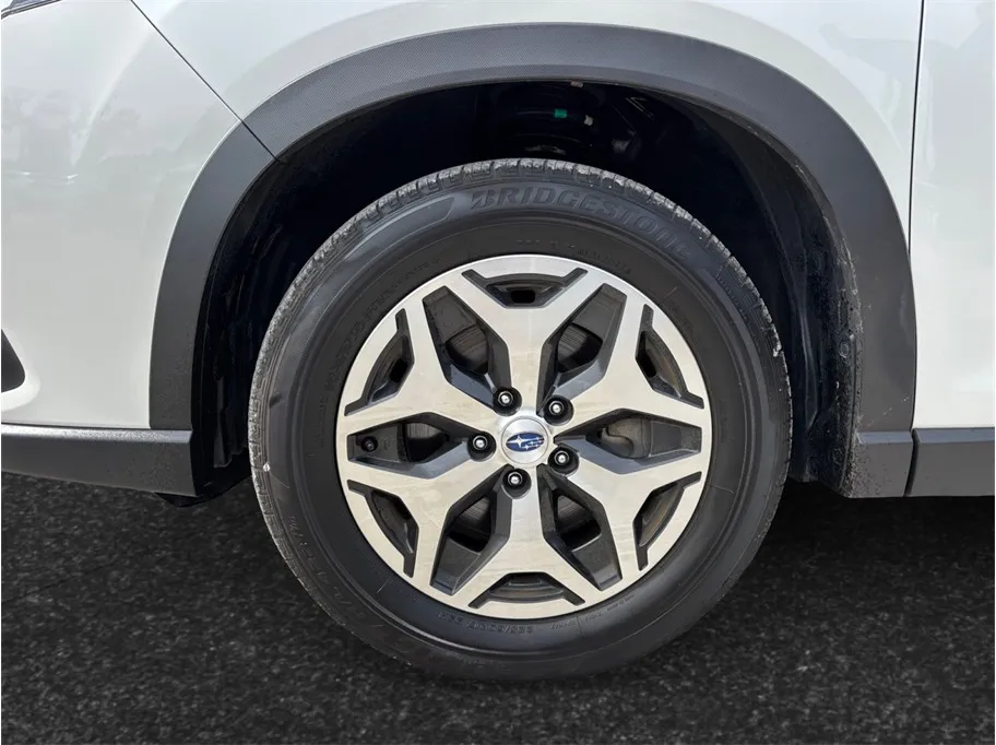 Subaru Forester photo 13