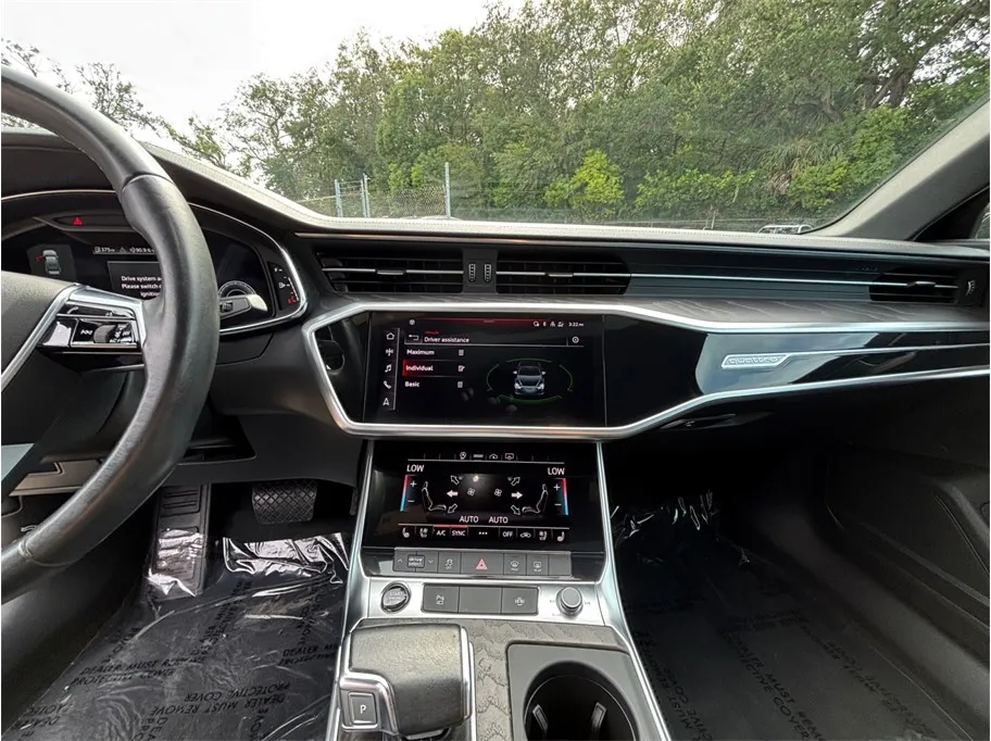 Audi A6 photo 11