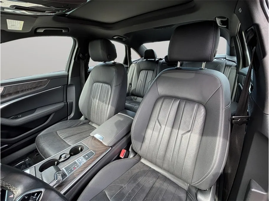 Audi A6 photo 20
