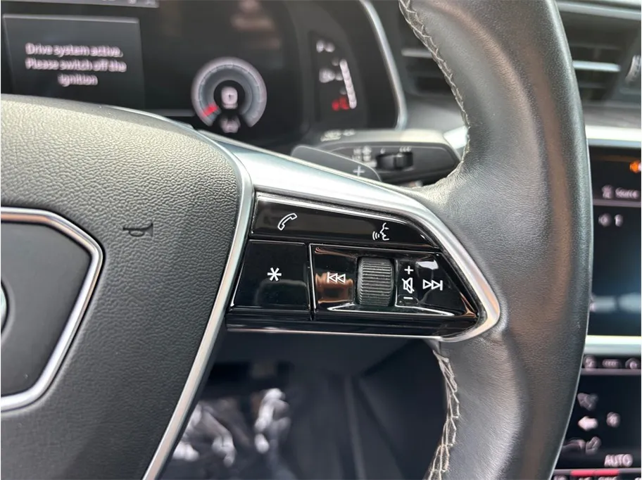 Audi A6 photo 30