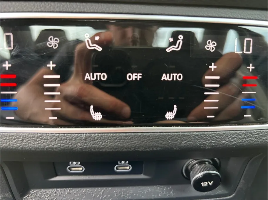 Audi A6 photo 45