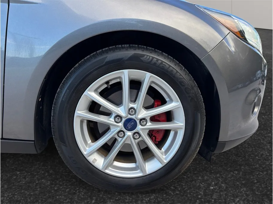 Ford Focus photo 12