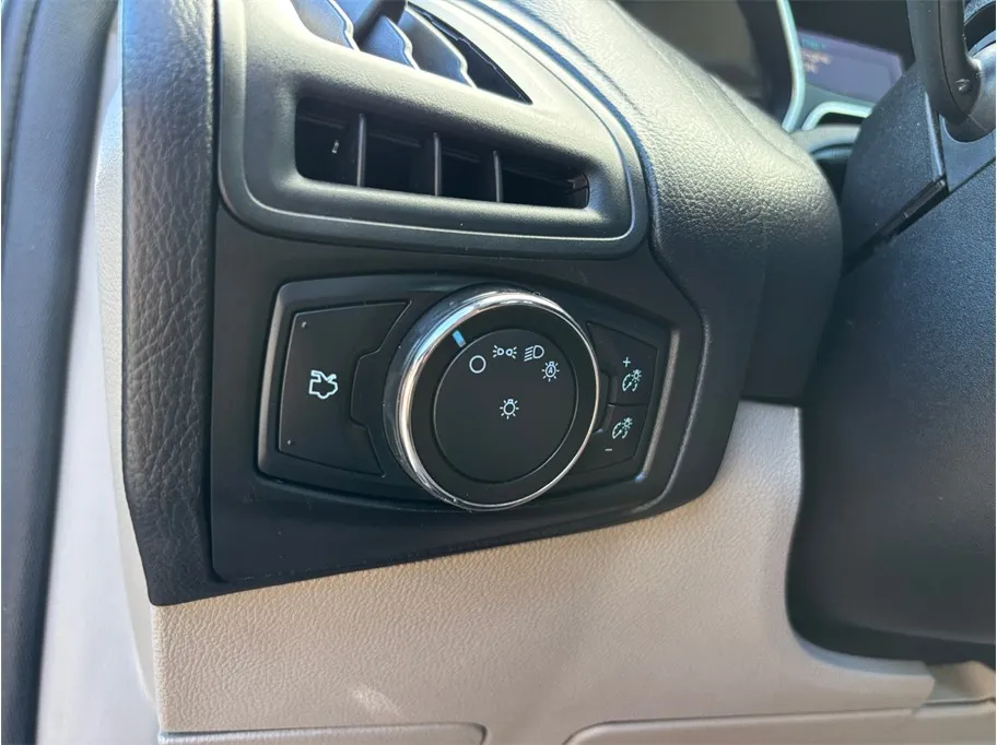 Ford Focus photo 25