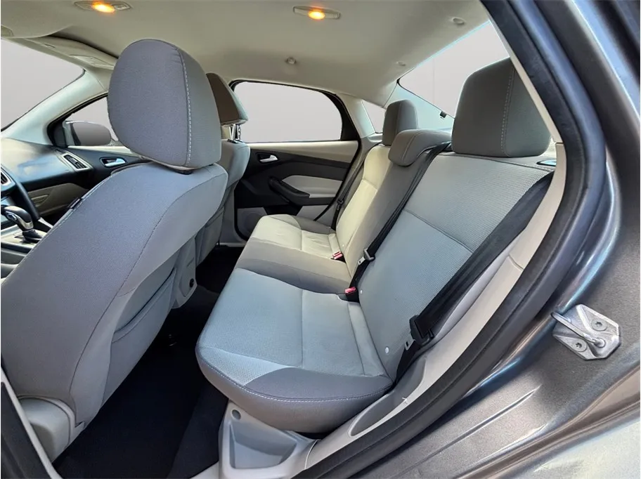Ford Focus photo 27