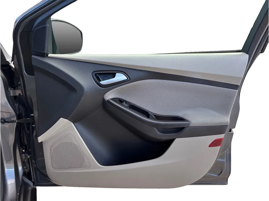 Ford Focus photo 31
