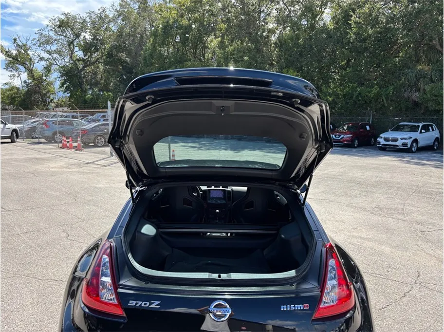 Nissan 370Z photo 35