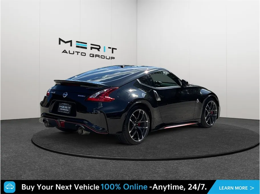Nissan 370Z photo 9