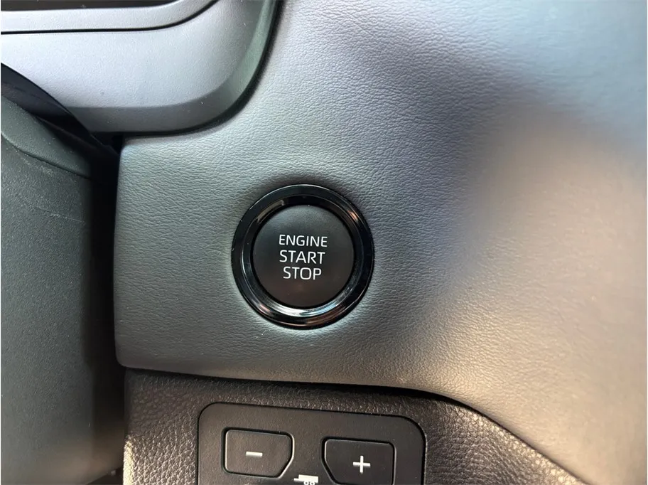 Toyota Tundra photo 32