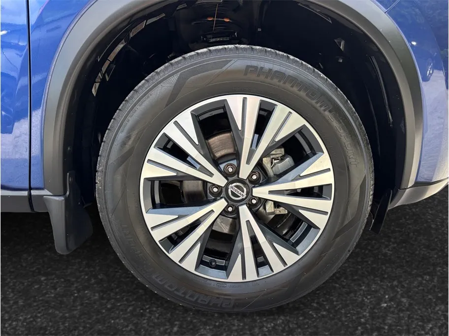 Nissan Rogue photo 13
