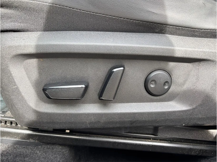 Nissan Rogue photo 19