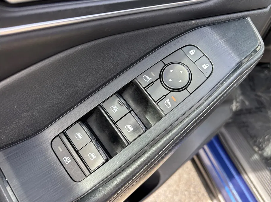 Nissan Rogue photo 20
