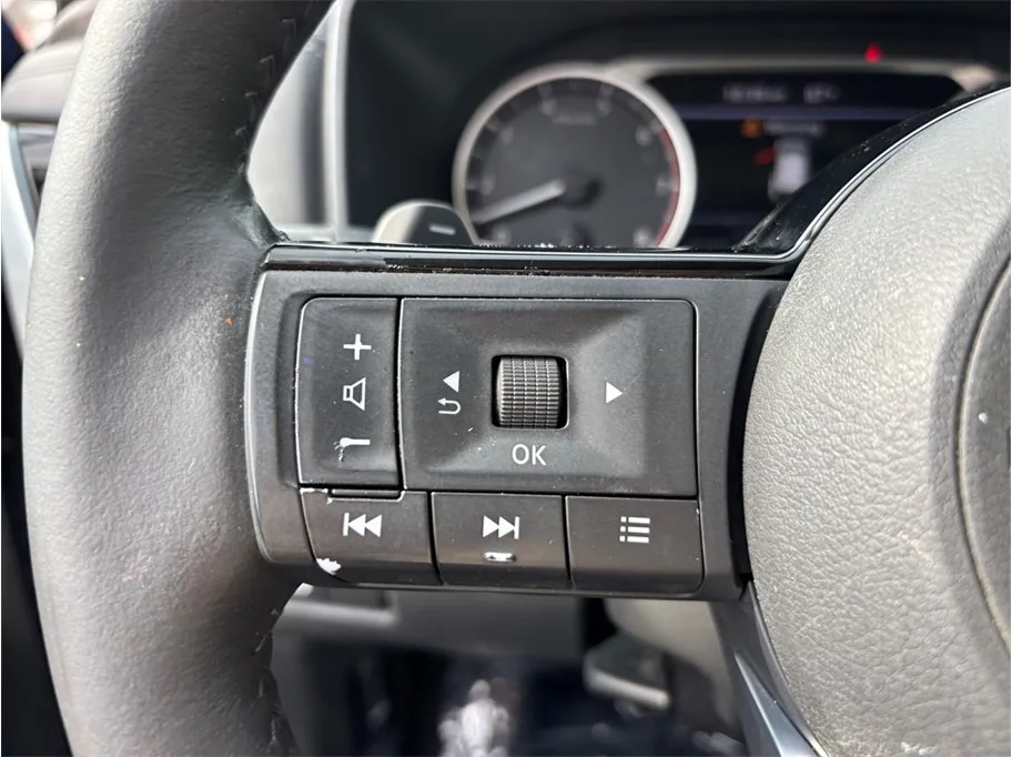 Nissan Rogue photo 23