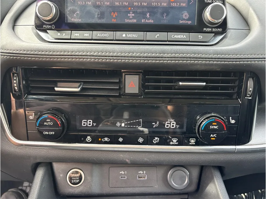 Nissan Rogue photo 28