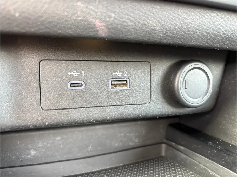 Nissan Rogue photo 30