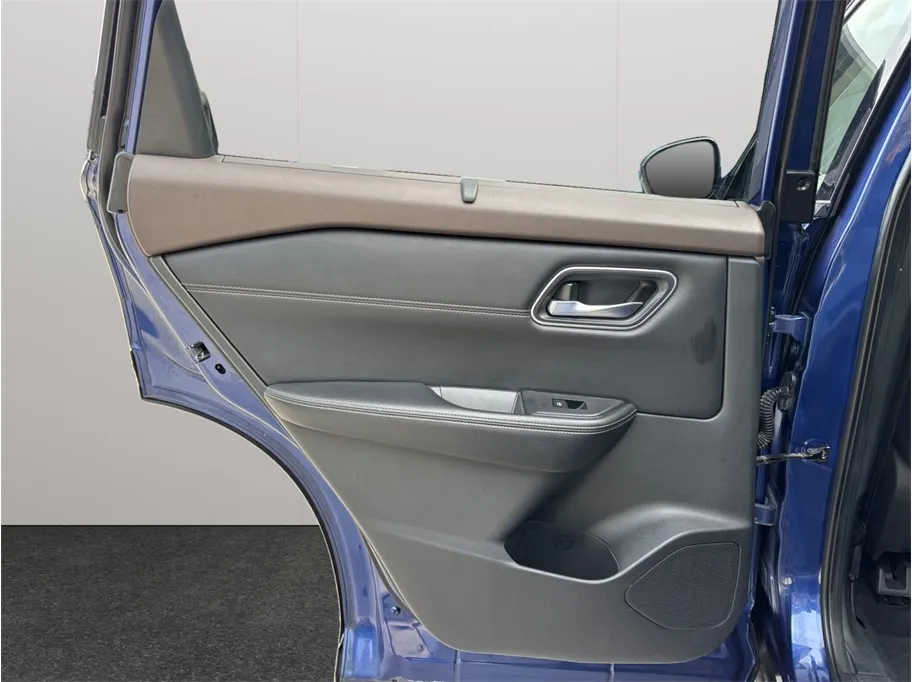 Nissan Rogue photo 34