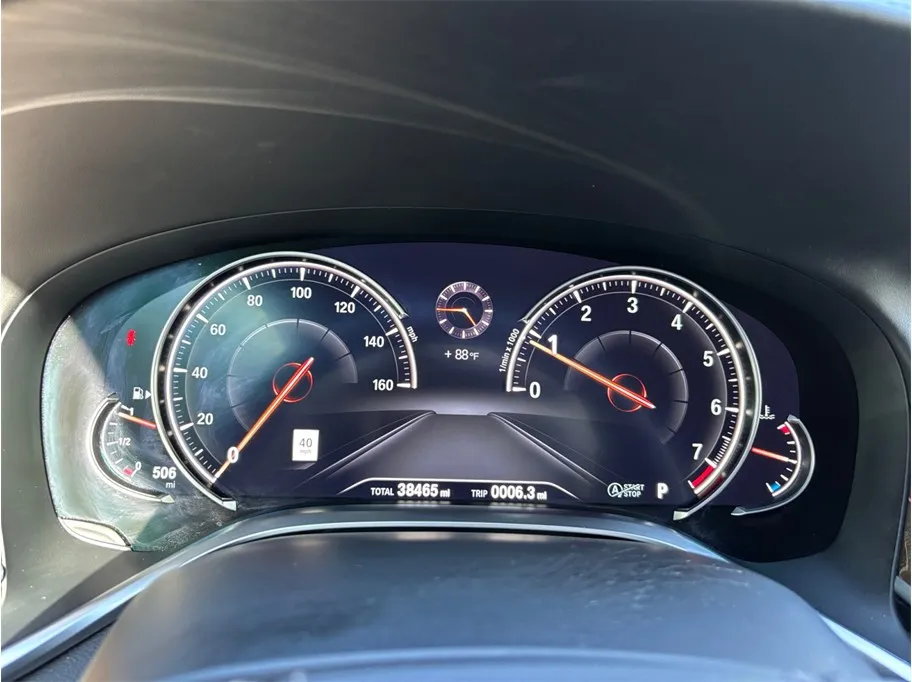 BMW 7 Series photo 26
