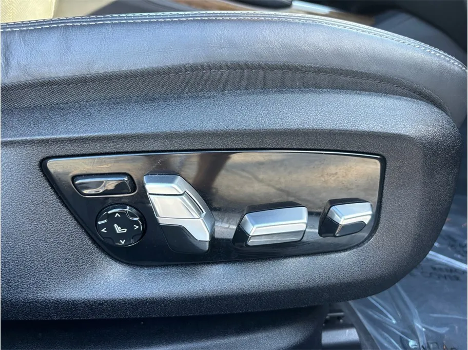 BMW 7 Series photo 46