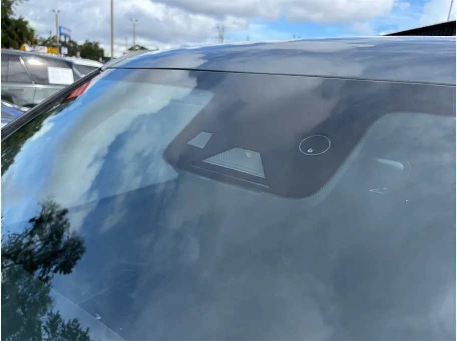 Rivian R1T photo 12