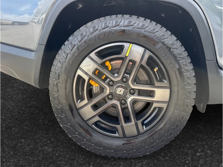 Rivian R1T photo 15