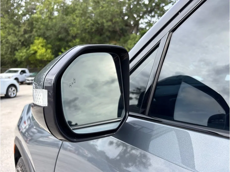 Rivian R1T photo 19