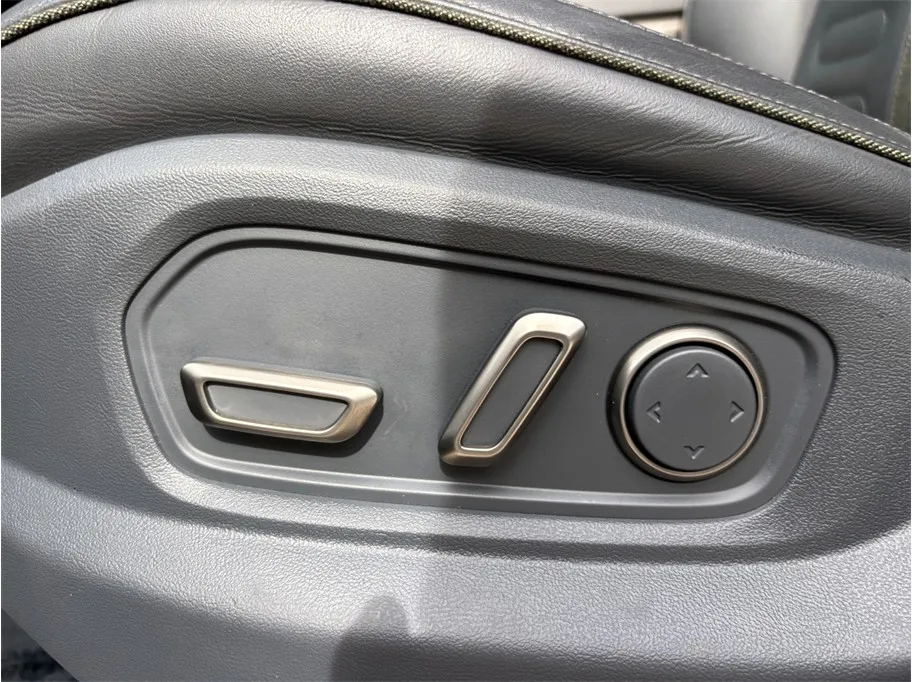 Rivian R1T photo 21
