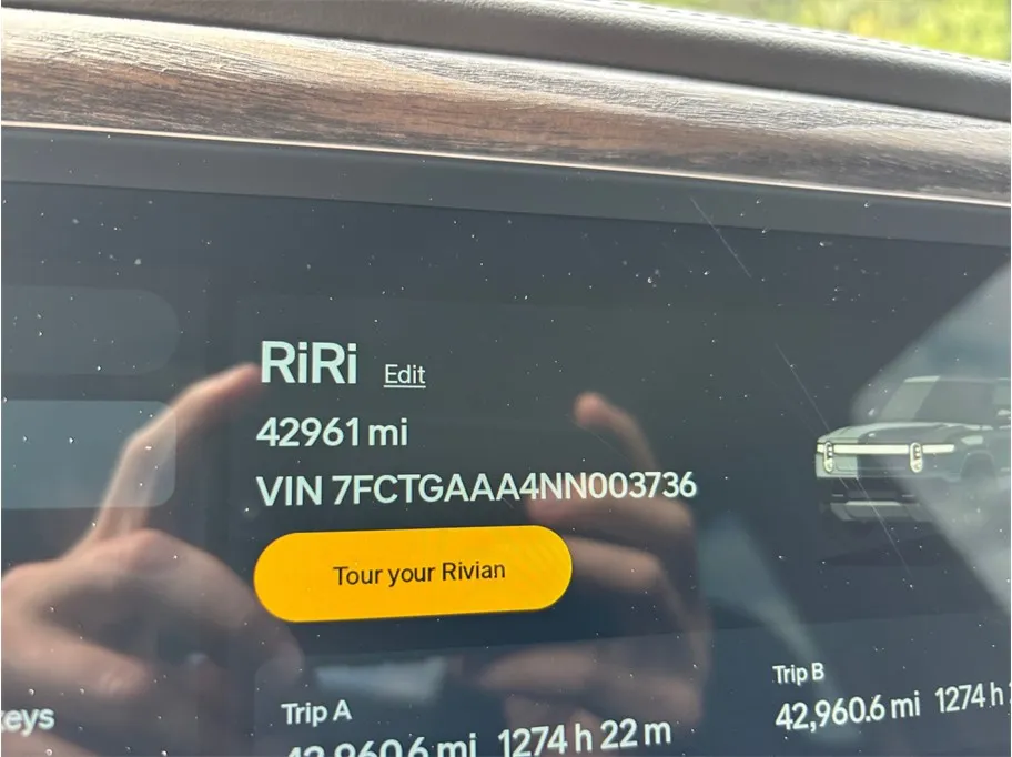 Rivian R1T photo 25