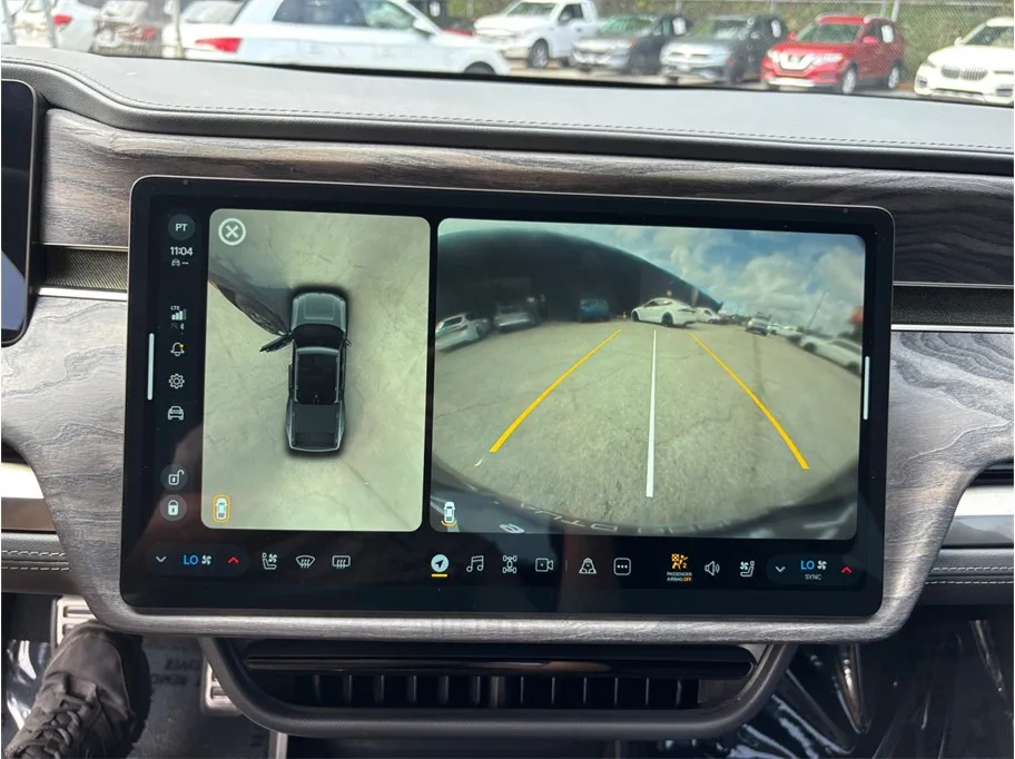 Rivian R1T photo 28