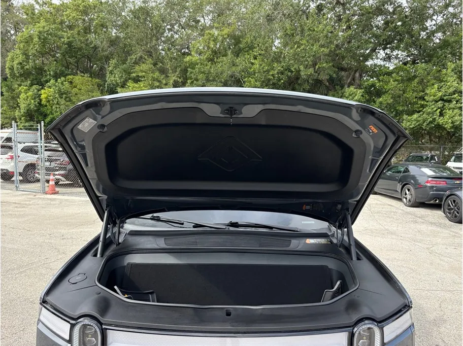 Rivian R1T photo 48