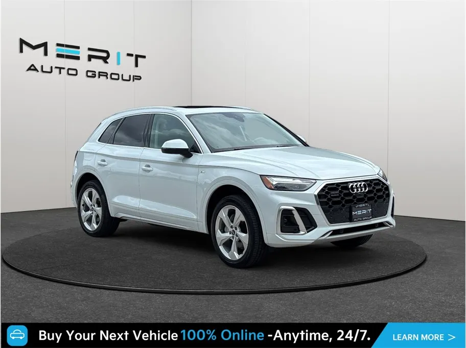 White 2023 Audi Q5 45 TFSI S line Premium Plus Sport Utility 4D for sale in Jacksonville, FL