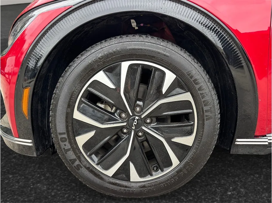 Kia EV6 photo 13