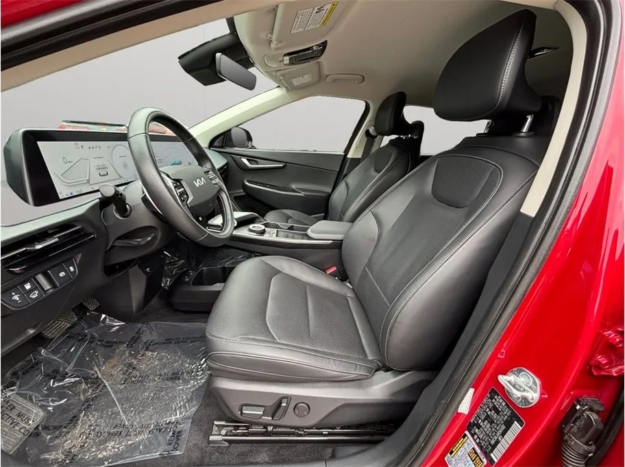 Kia EV6 photo 2