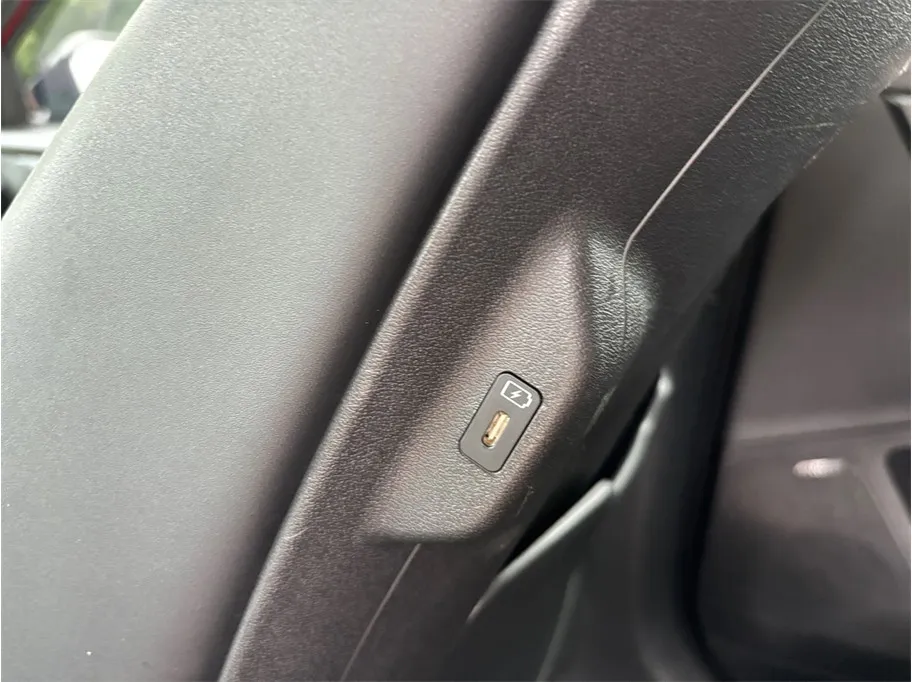 Kia EV6 photo 40