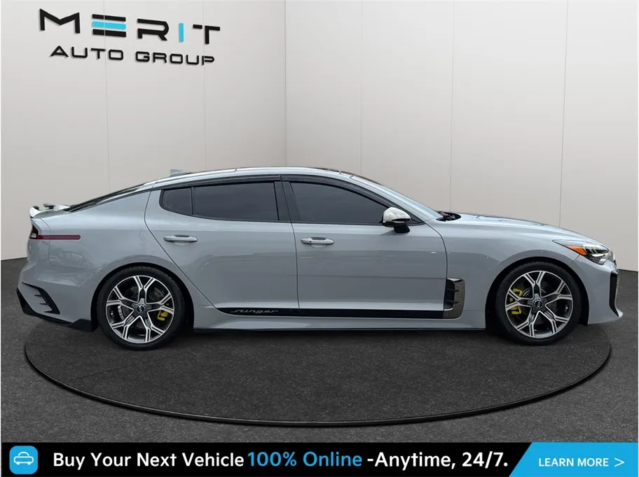 Kia Stinger photo 10