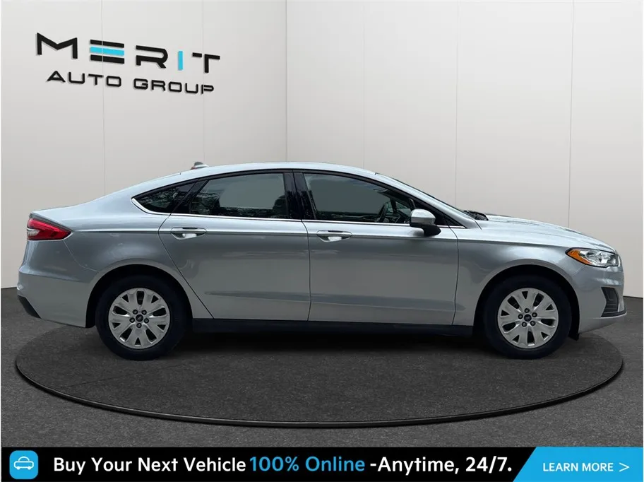 Ford Fusion photo 10