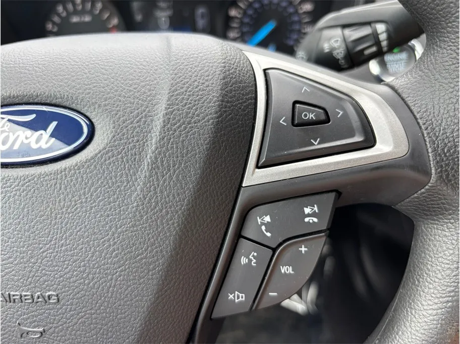 Ford Fusion photo 22