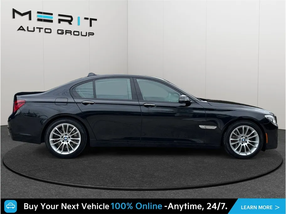 BMW 7 Series photo 10