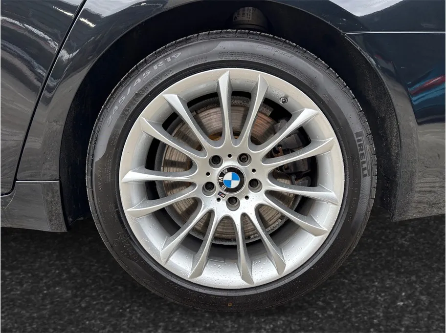 BMW 7 Series photo 15