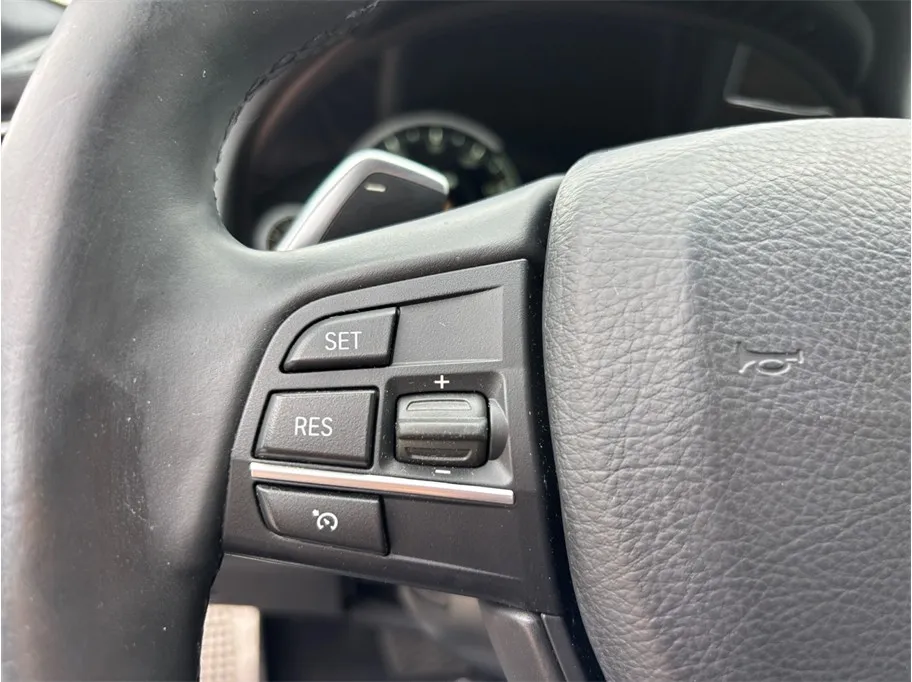 BMW 7 Series photo 27