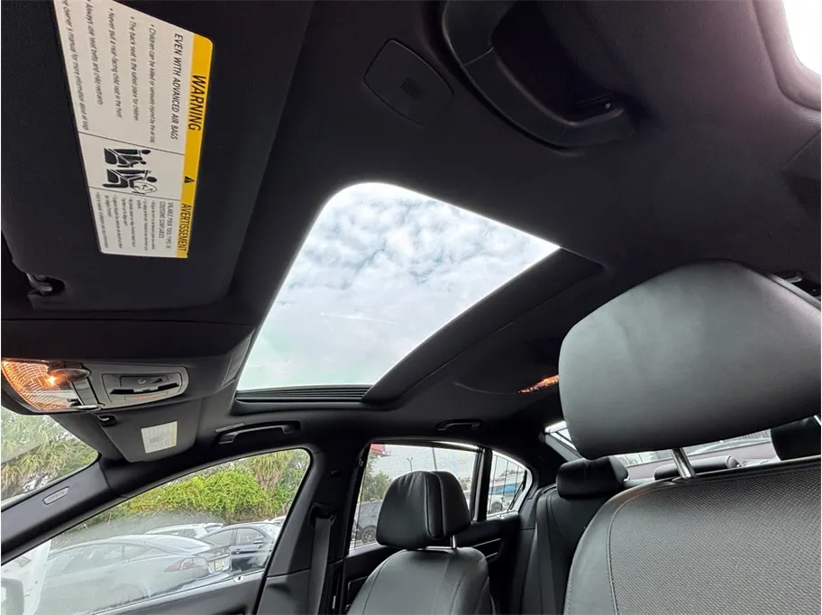 BMW 7 Series photo 38