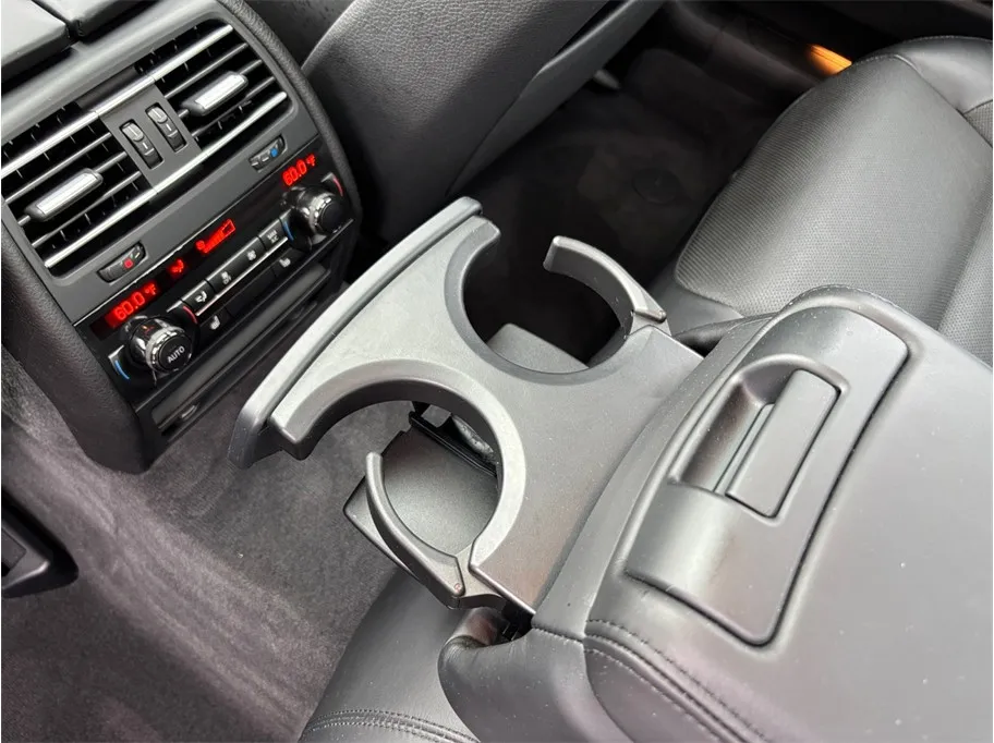 BMW 7 Series photo 43